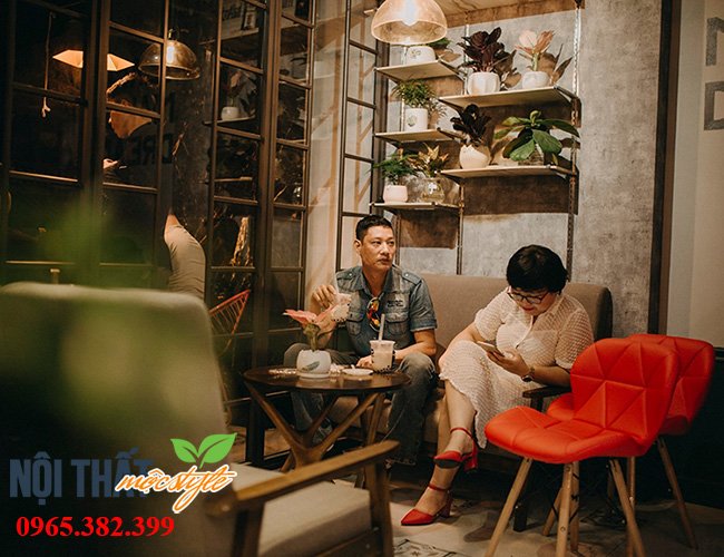 Một góc cafe yên bình với vị trí đắc địa nơi mọi người dễ tìm, dễ thấy và thoải mái thư giãn
