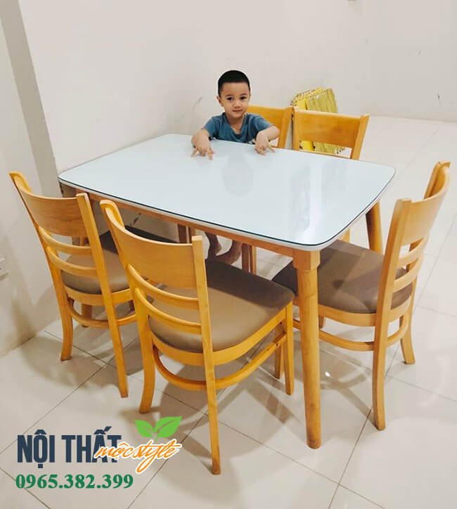 Bộ bàn ăn cabin - bộ bàn ăn giá rẻ phù hợp với cả gia đình trẻ